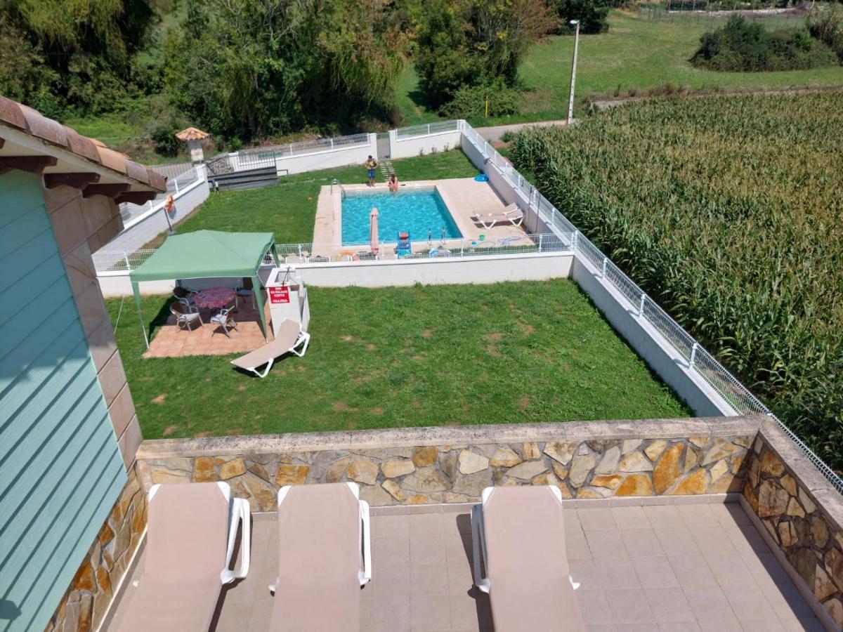 Apartamentos Turisticos El Ponton Arnuero Kültér fotó