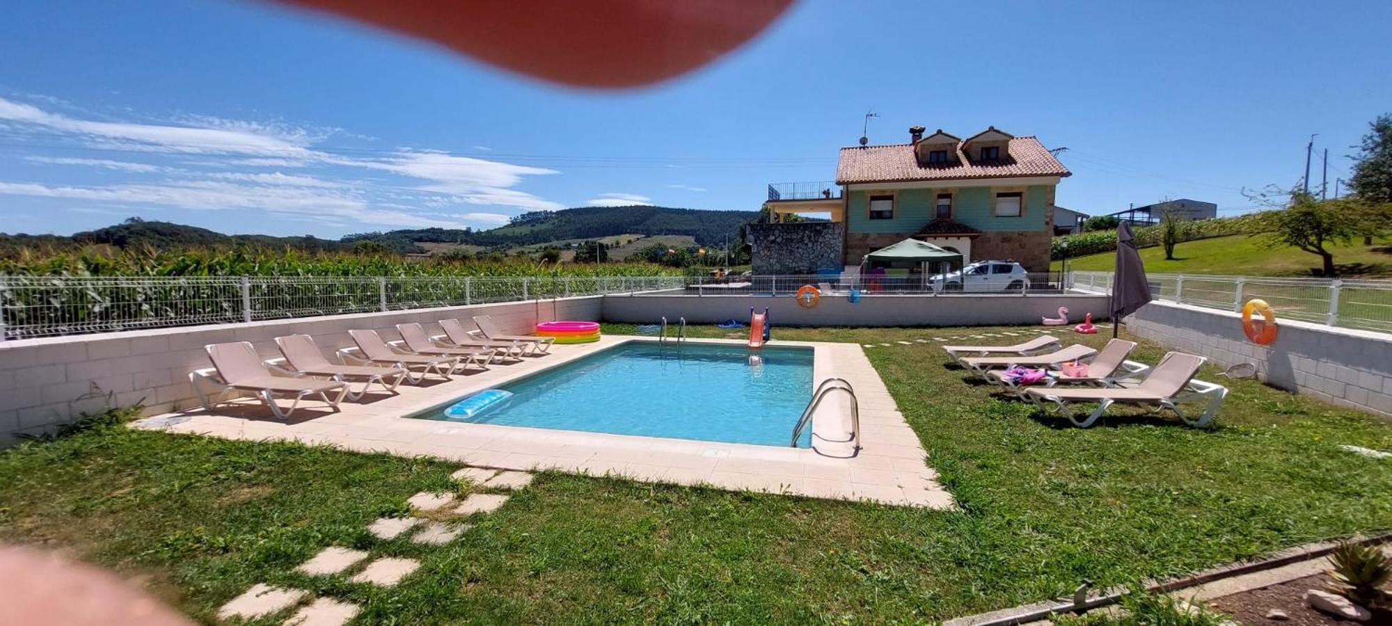 Apartamentos Turisticos El Ponton Arnuero Kültér fotó