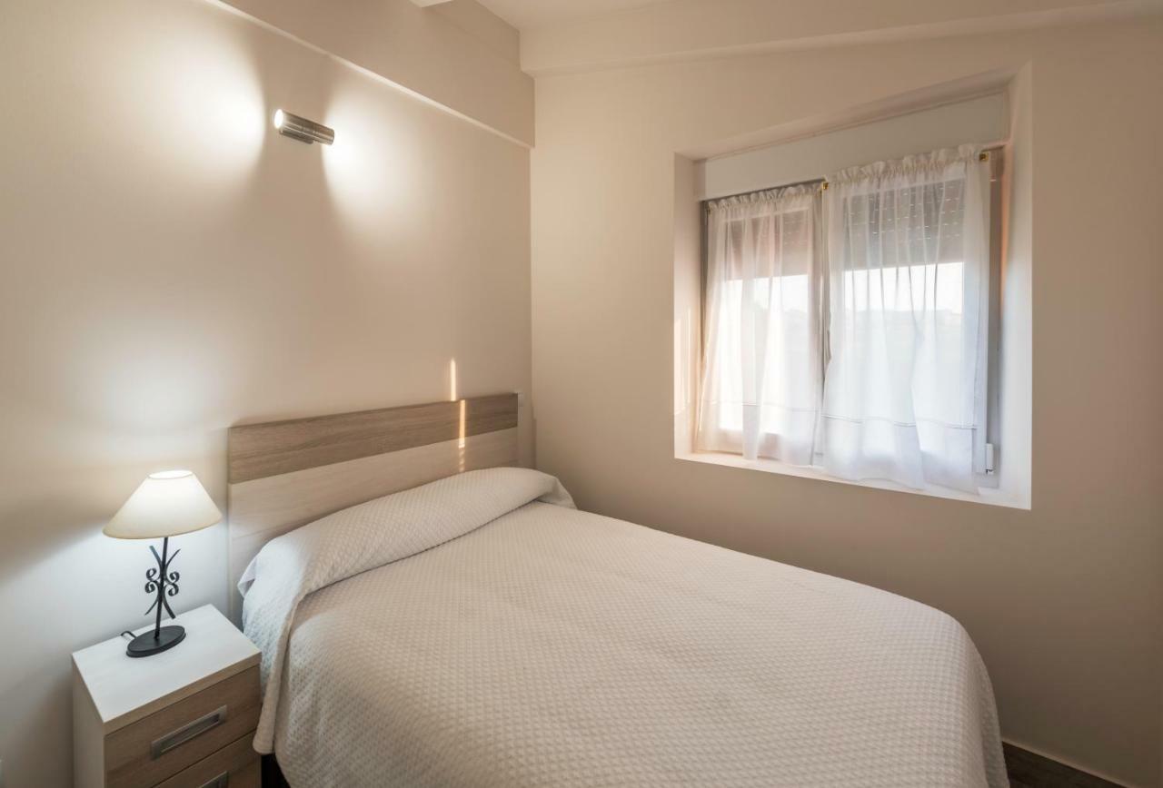 Apartamentos Turisticos El Ponton Arnuero Kültér fotó