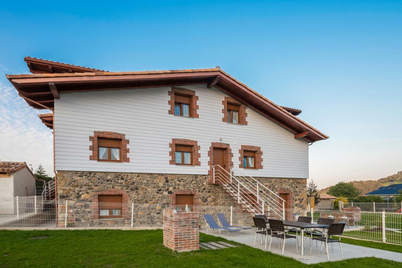 Apartamentos Turisticos El Ponton Arnuero Kültér fotó